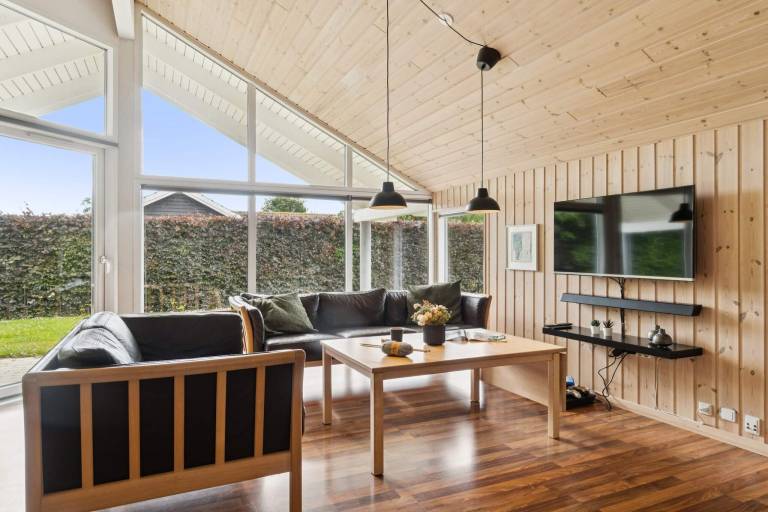 Fully equipped vacation home with yard, jacuzzi & BBQ | Pets are welcome in Ebeltoft