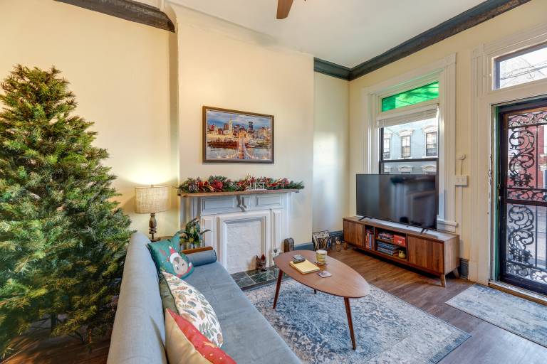 Cincinnati Retreat w Patio & Grill