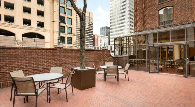Days Inn by Wyndham Baltimore Inner Harbor — photo 4
