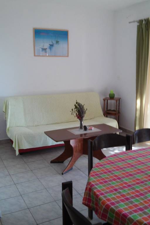 Two bedroom apartment near beach Cove Skozanje, Hvar (A-14899-a) — photo 2