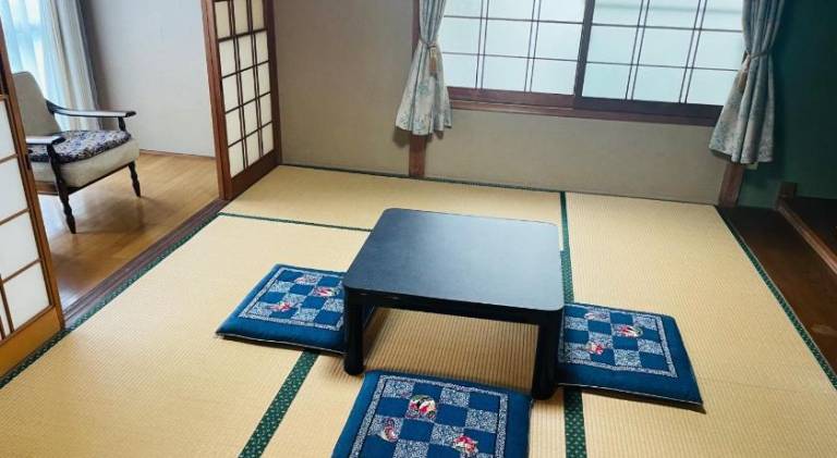 House 2 Chome-8 Shimotsui