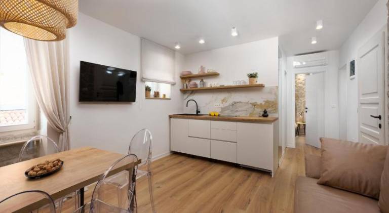 Holiday apartment with 2 rooms for 6 persons — photo 4