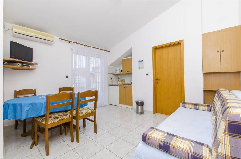 Holiday apartment with barbeque | Sea view — photo 2