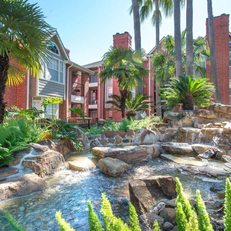 Med Center Charm: 2BR Haven in Houston, TX