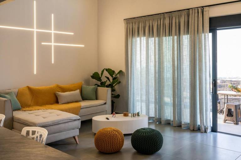 Villa Dias Guest House – Sea & Mountain Views, Pet Friendly — photo 4