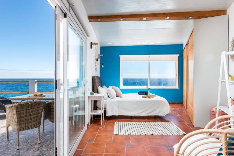 Luminous Loft Apt. Above the Atlantic Ocean — photo 2