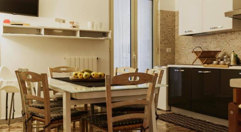 Apartment with 4 rooms for 13 persons — photo 3