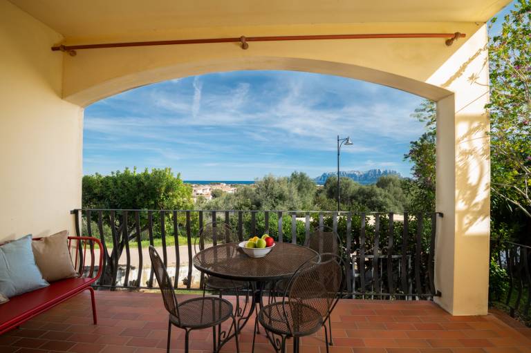 Rental apartment with terrace in Olbia