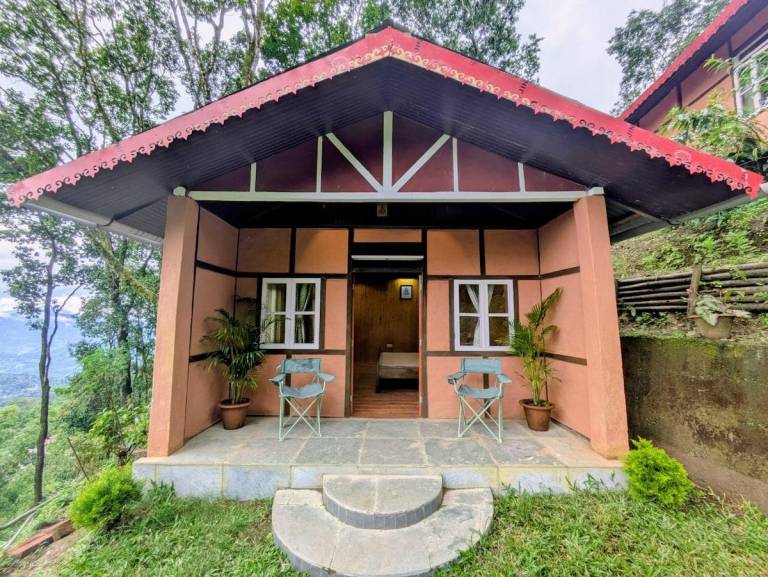 Cottages, rooms & gardens. Come stay, breathe & be in Kalimpong