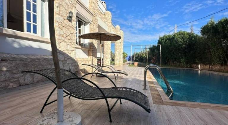 1300 m&sup2; Villa