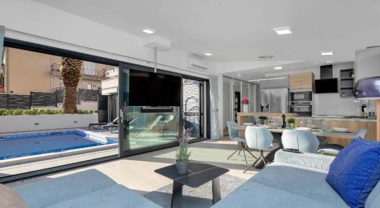 Holiday apartment with pool — photo 3