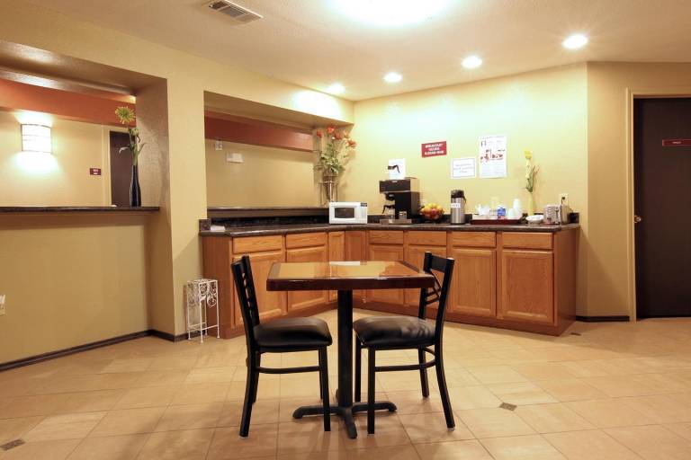 Americas Best Value Inn Caldwell — photo 4