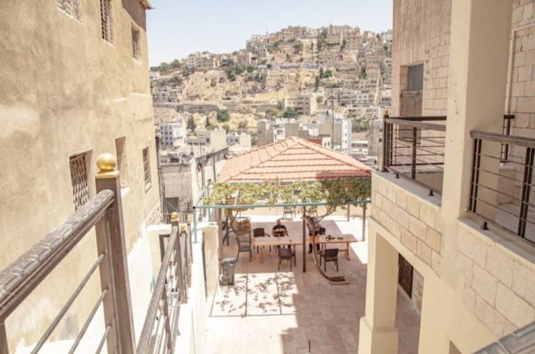 House Jabal Amman