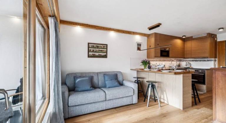 Central flat in Villars sur Ollon, Amethyste, for 4, with two double beds, balcony and 75m to ski-tr — photo 2