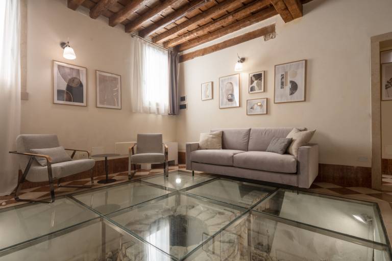 Lion Palace Deluxe R&R in Venice