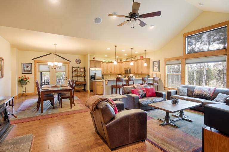 TJ's Mountain Haus: Hot Tub, Air Conditioning, Pet Friendly in McCall, ID