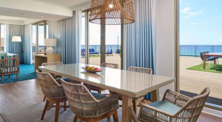OUTRIGGER Reef Waikiki Beach Resort — photo 3