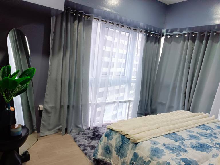BGC's High-End Business Living; Luxury meets life. — photo 2