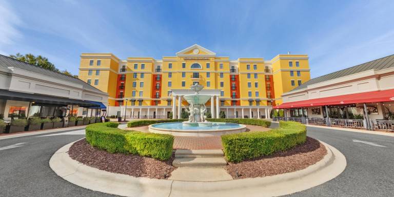 Hampton Inn & Suites Charlotte SouthPark at Phillips Place