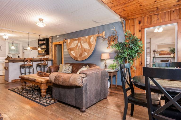 Cottage Flat Rock