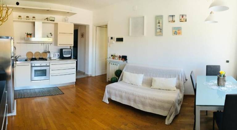Holiday apartment with 2 rooms for 5 persons in Arcola