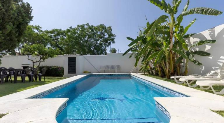Villa with garden, private pool & terrace — photo 5