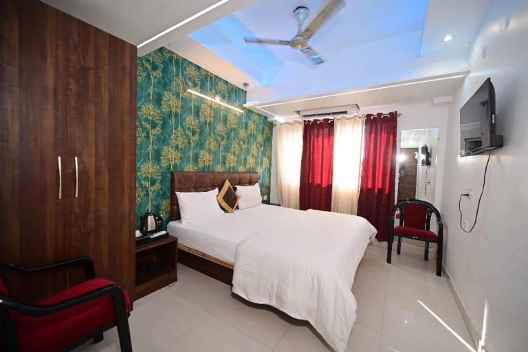 Hotel Shivansh in Tola