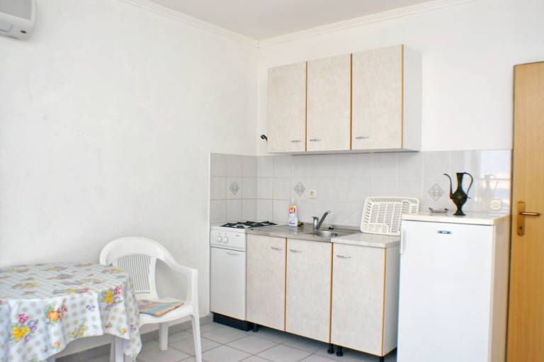 Studio flat near beach Kustići, Pag (AS-4129-a) — photo 3