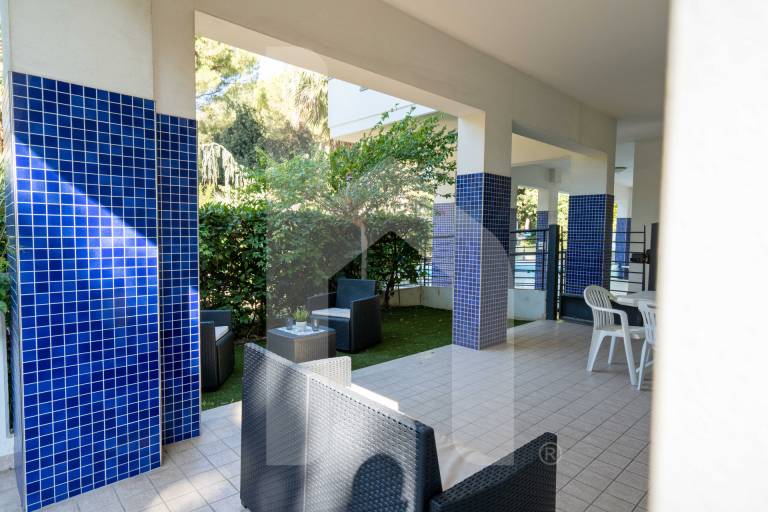 Apartment with garden, pool & terrace | Beach view — photo 4