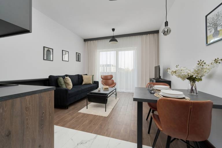 Family-friendly beautiful rental apartment with patio | Dogs allowed — photo 5