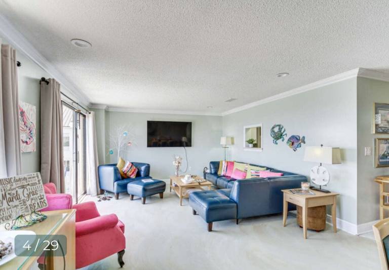 Condo  Biloxi