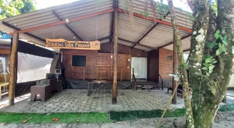 Vacation home with 3 rooms for 6 persons in Ubatuba