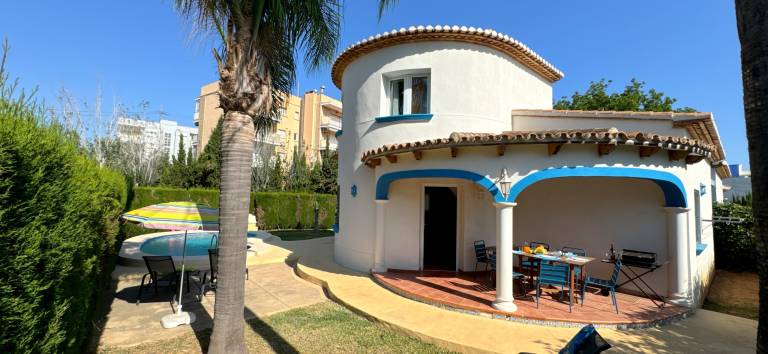 Villa with terrace, private pool & barbecue — photo 3