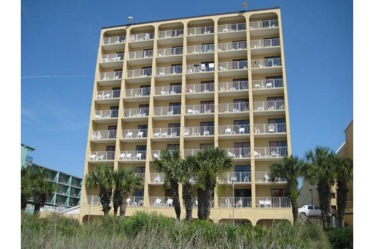 Capital O Sunset Waves Hotel Myrtle Beach Oceanfront — photo 3