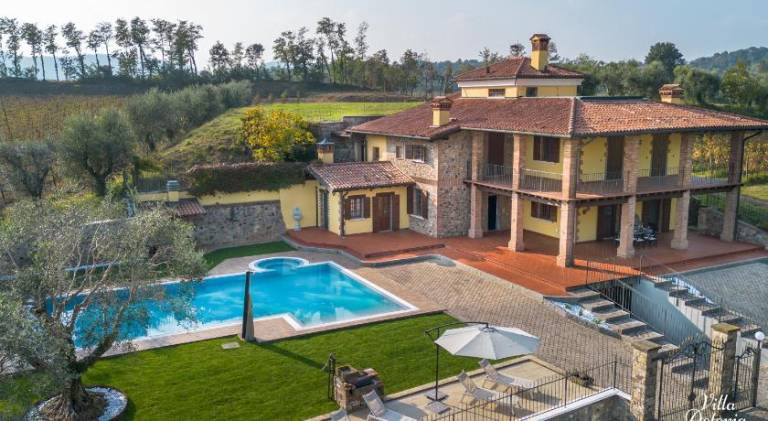 500 m&sup2; Villa