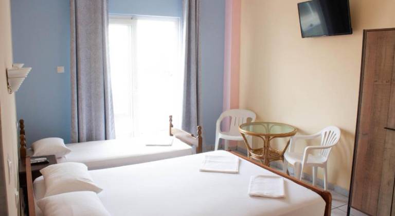 Rental apartment with yard in Katerini