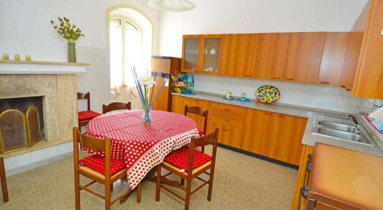 Apartment with 2 rooms for 7 persons — photo 2