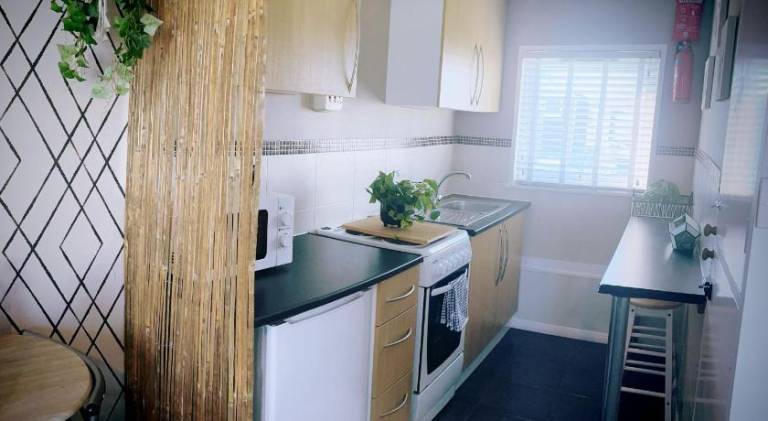 Apartment with pool — photo 4