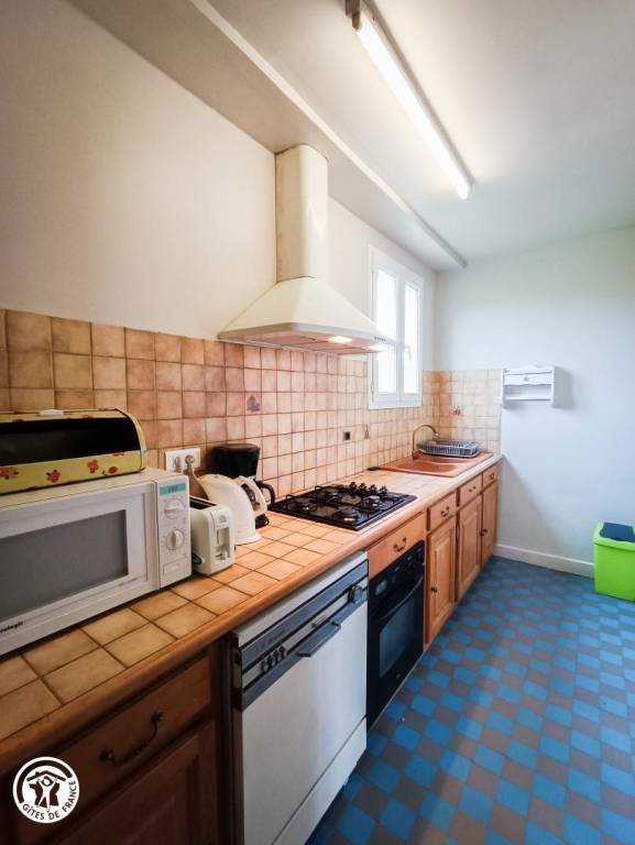 Gite with terrace, yard & barbeque — photo 4