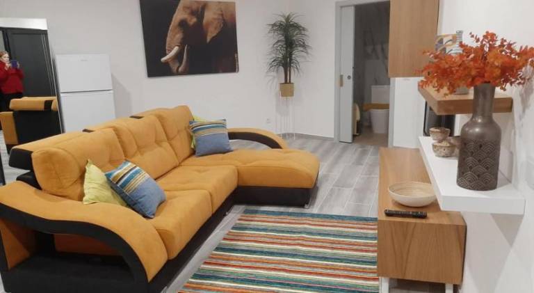 Rental apartment with barbecue, patio & yard — photo 2