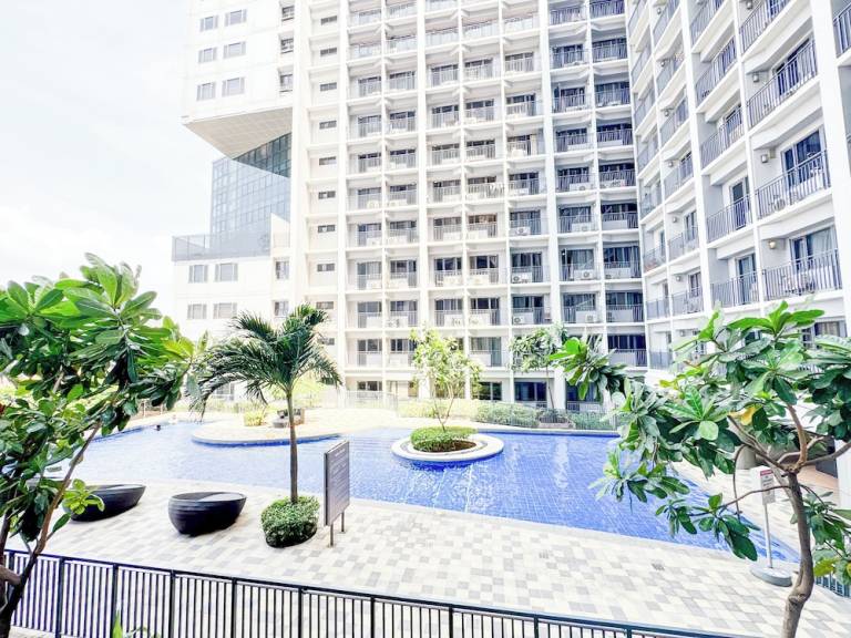 Condo  Manila