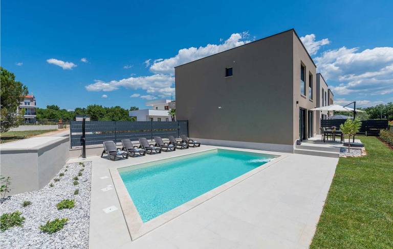Maisonette-Wohnung  Mušalež