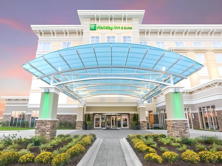 Holiday Inn and Suites East Peoria By IHG in East Peoria, IL