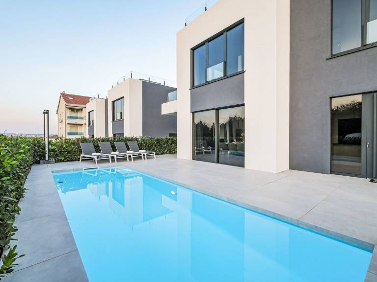 Dom  Biograd na Moru