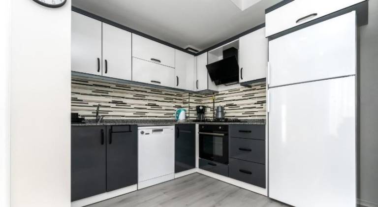 Fully equipped nice rental apartment with terrace | Next to Hadrian's Gate | Pet-friendly — photo 4