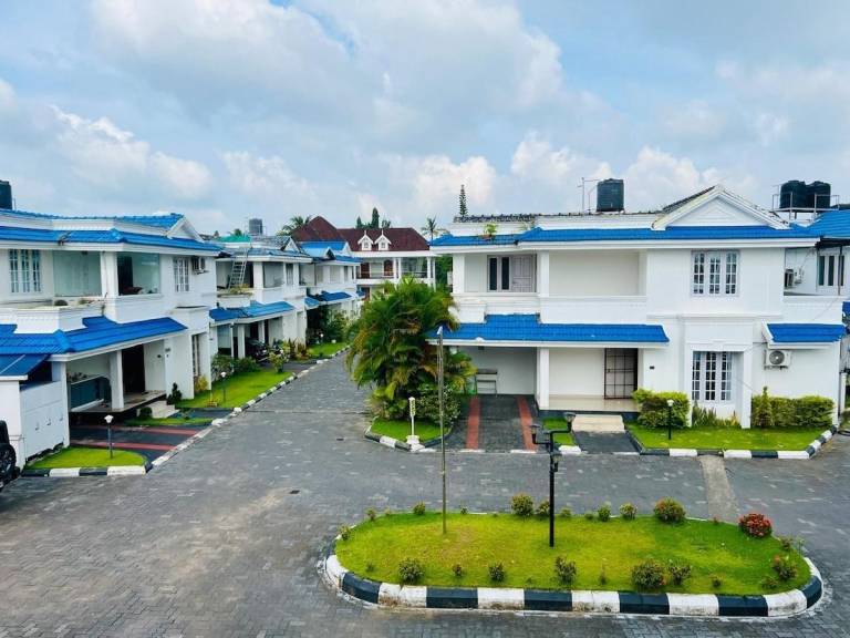 2000 m&sup2; Ferienhaus