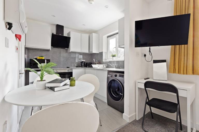 Apartment  Harrow