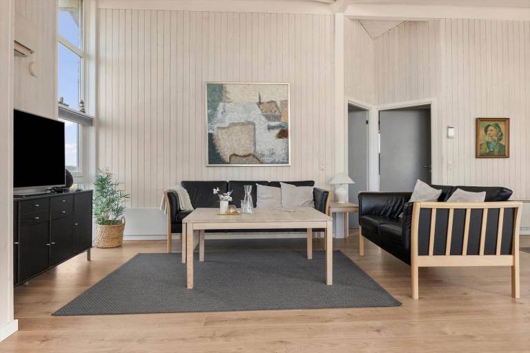 Vacation home with terrace, garden & barbeque | Sea view — photo 3