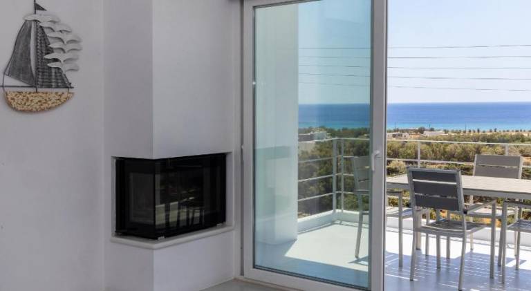 Villa with hot tub, heated pool & terrace | Suitable for remote work | Pets allowed — photo 5