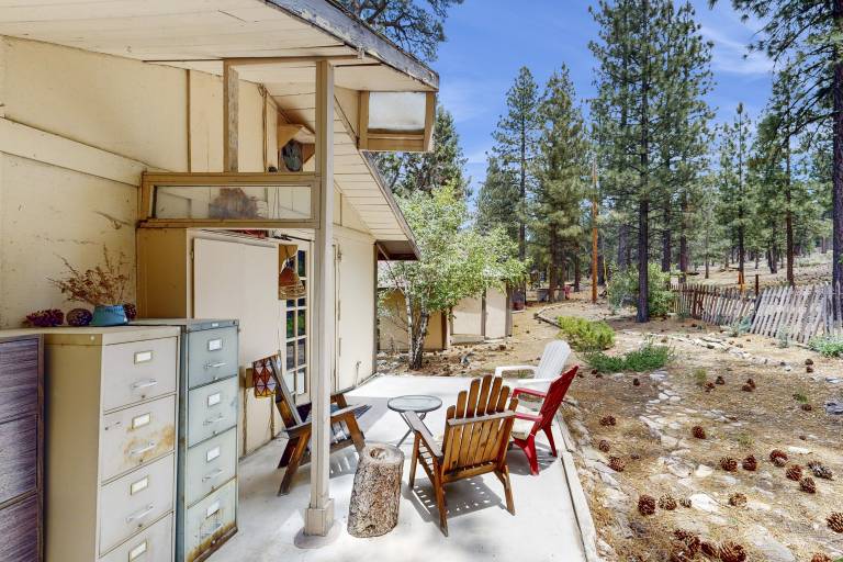 Charming Cottage in Big Bear: 9 Mi to Bear Mtn — photo 5